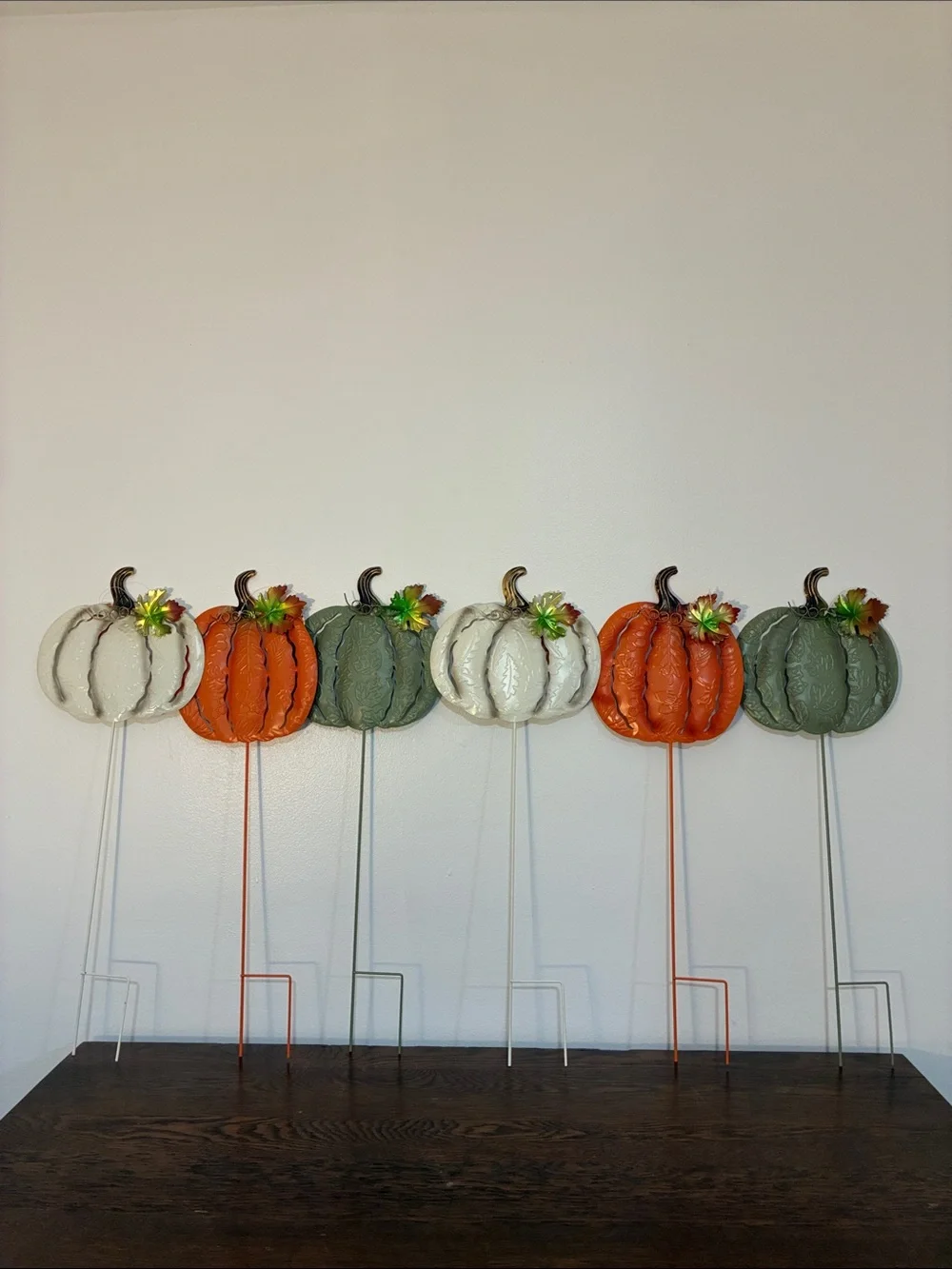 NWT- Set of 6- Embossed Leaf Design- Metal Pumpkin Yard Stakes